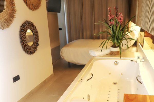 b1d23954-a1a3-461e-b8a6-9b0e49eed954