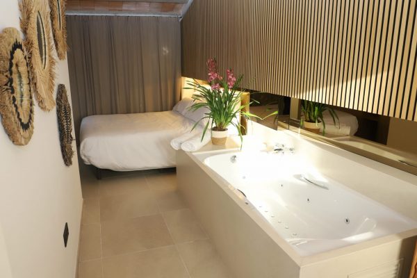 e0a36078-d9f9-4eca-9ccc-079bc03361b6